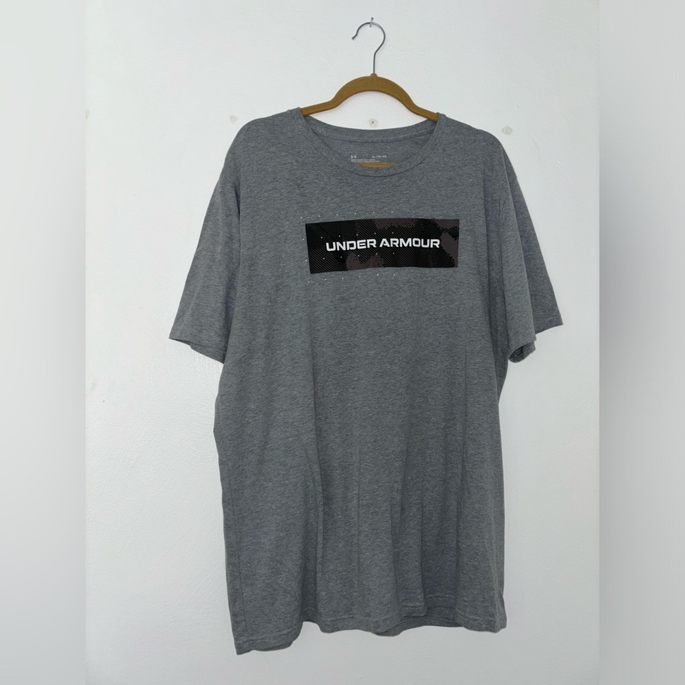 Men’s Under Armour T-shirt XL